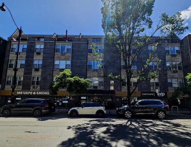 Primary Photo - 2250 N Lincoln Ave