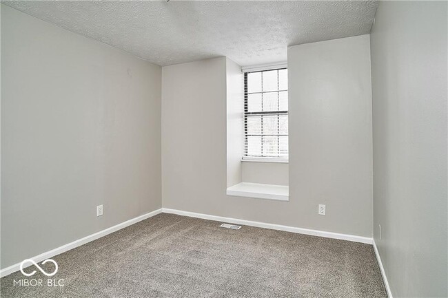Building Photo - 18760 Northridge Dr