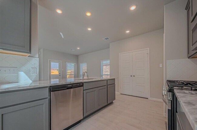 Building Photo - 22807 Ephesus Ave