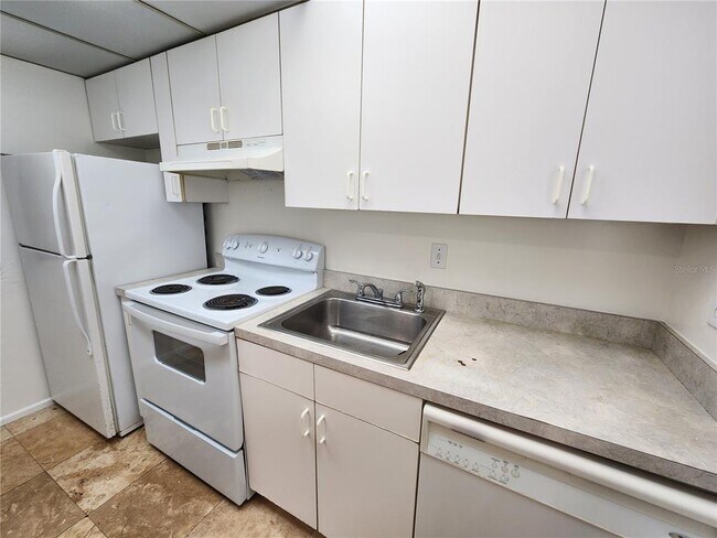 Building Photo - 719 SW 75th St