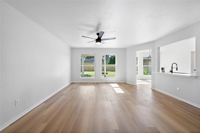 Building Photo - 22823 Tara Way Dr