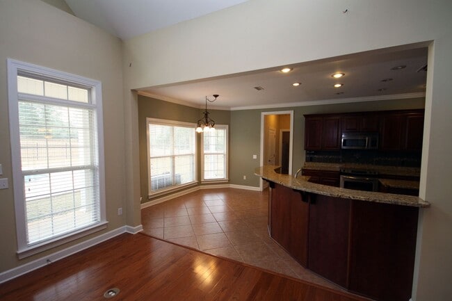Building Photo - 360 County Rd 163