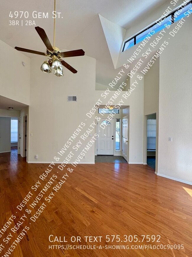 Building Photo - 4970 Gem St