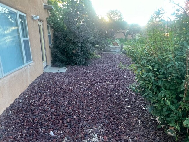 Building Photo - 4537 Ave Contenta