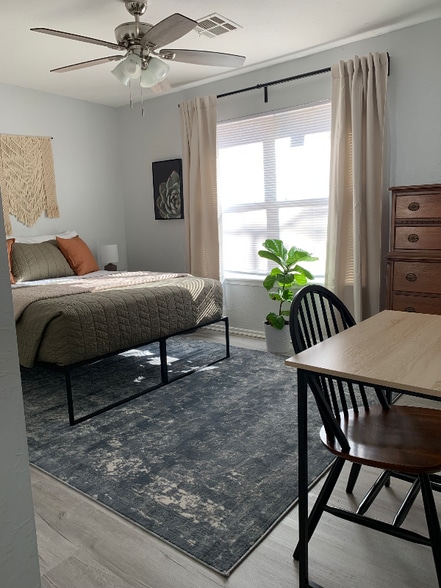 Building Photo - 2308 Heatherfield Ln