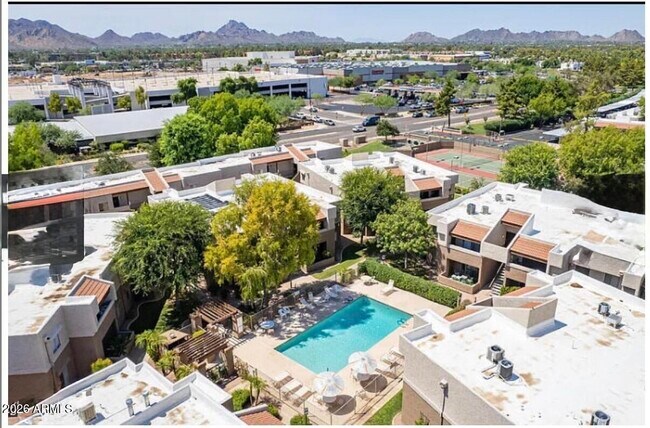 Building Photo - 4554 E Paradise Village Pkwy N