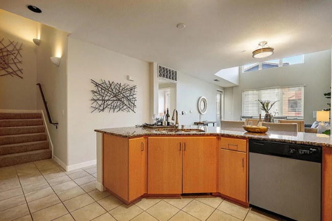 Building Photo - A Cozy Contemporary and Stylish Condo 2BR/...
