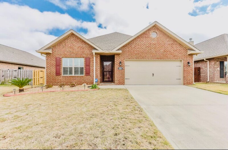 Primary Photo - 1720 Brantley Dr