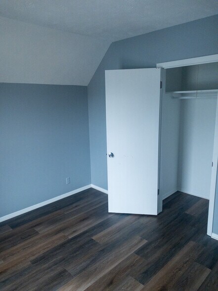 Bedroom - 2202 S Warren St