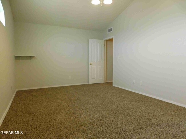 Building Photo - 5025 Ballinger Dr