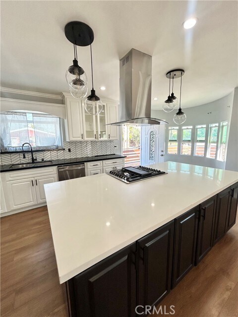 Building Photo - 10603 S Osage Ave