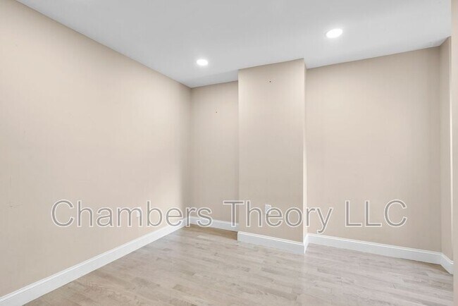 Building Photo - 1641 4th St NW