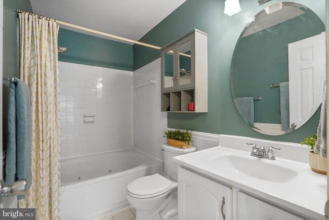Building Photo - 7228 Lensfield Ct