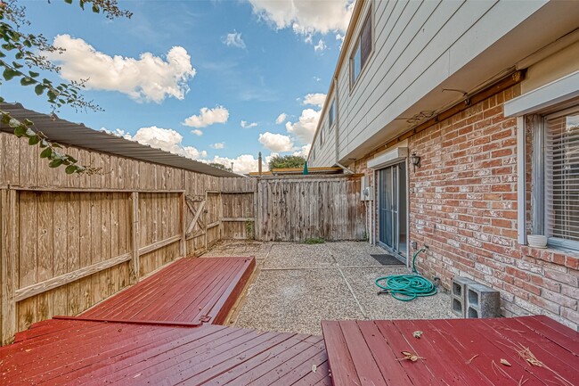 Building Photo - 14179 Misty Meadow Ln