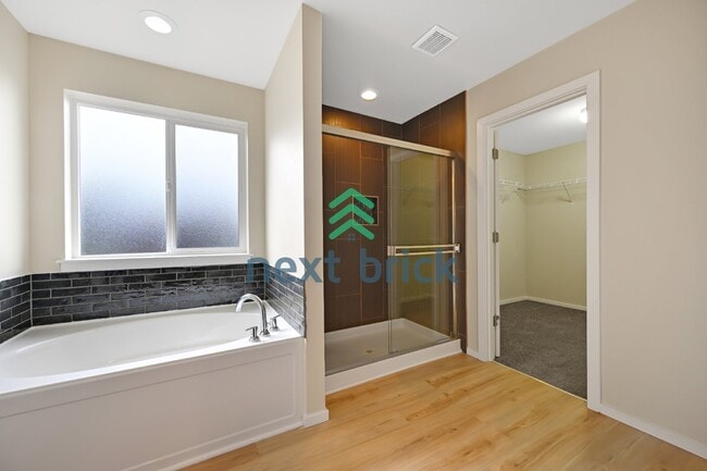 Building Photo - Spacious 3-Bedroom Lynnwood Retreat with 2230 sqft of Comfort!