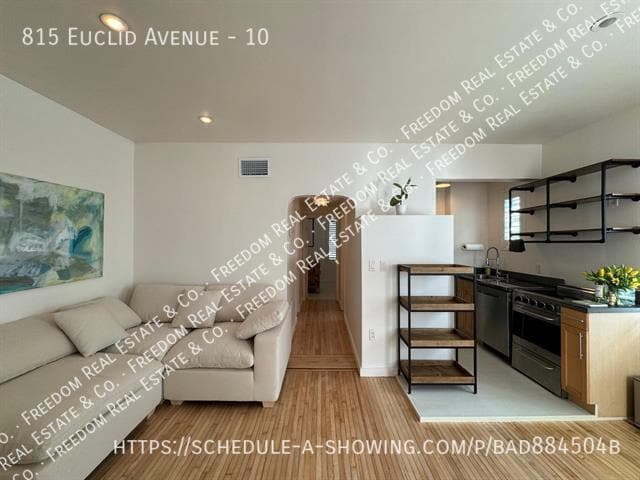 Building Photo - 815 Euclid Ave
