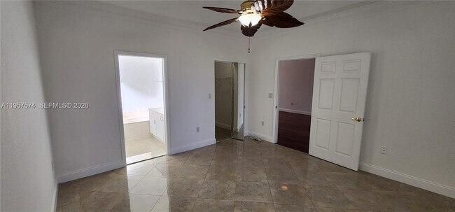 Building Photo - 7400 S Aragon Blvd