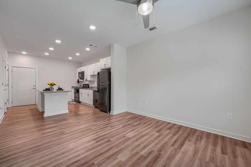 Living room with view of kitchen - Anthem III