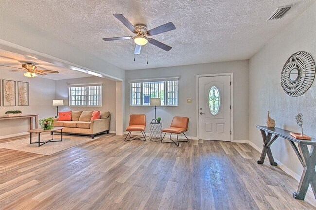 Building Photo - 1511 Meridel Ave