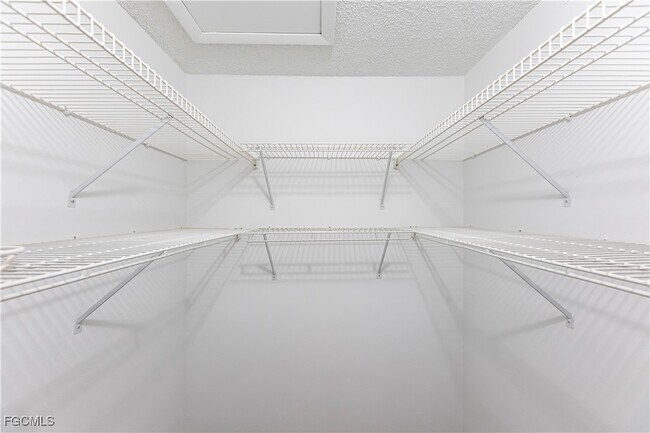 Building Photo - 6775 Lake McGregor Cir