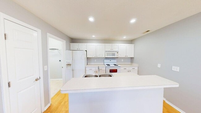 Building Photo - 5604 Vintage Pl