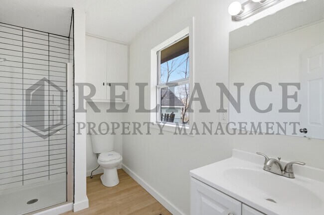 Building Photo - 6651 N Scottsville St