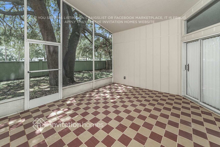 Building Photo - 6233 Vintage Dr