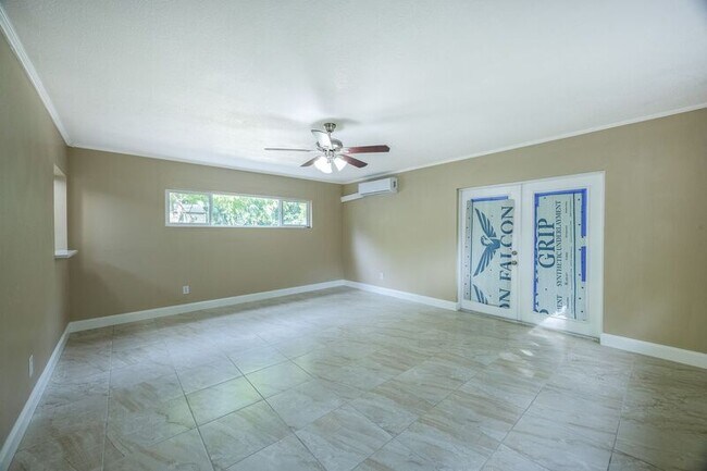 Building Photo - 1436 Tangerine Ct