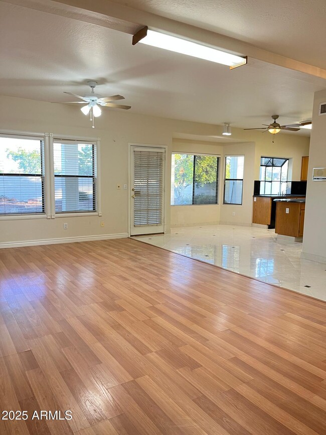 Building Photo - 5545 W Wethersfield Dr