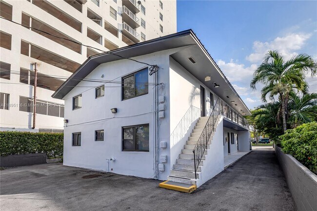 Building Photo - 43 Glen Royal Pkwy