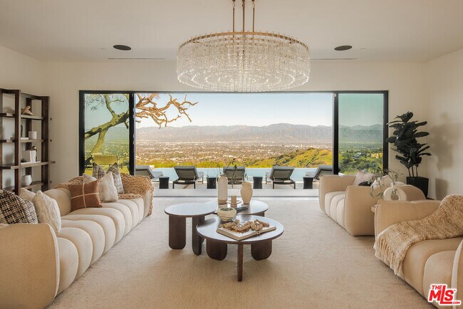 Building Photo - 13331 Mulholland Dr