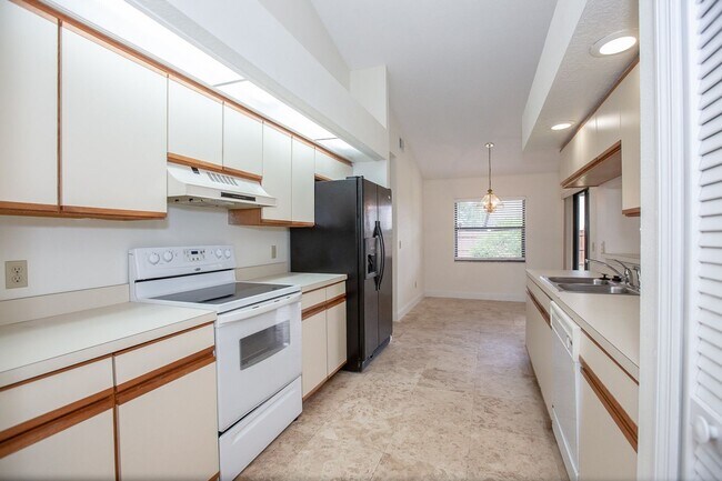 Building Photo - 4087 Waterview Loop