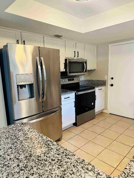 Building Photo - 1703 Newland Pl