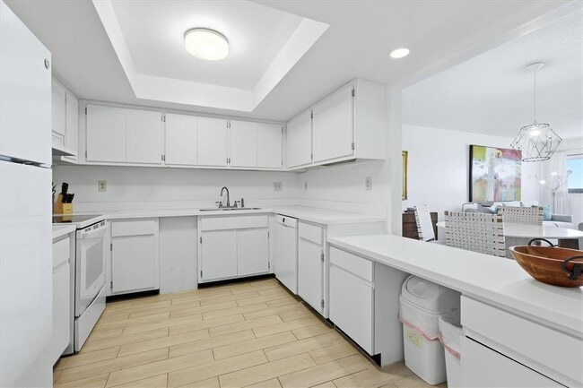 Building Photo - 2089 Gulf of Mexico Dr