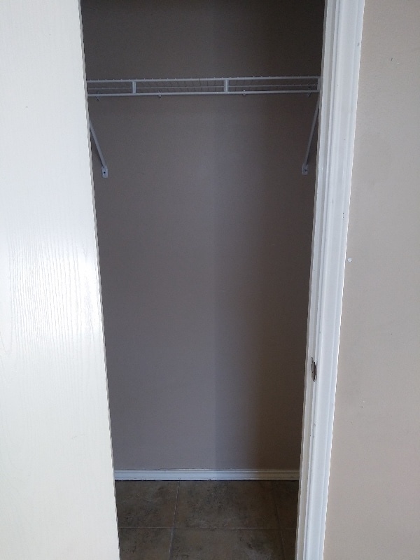 Building Photo - 4720 Sandpiper Ave