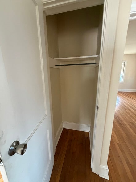 Building Photo - 20 Rutherford Ln