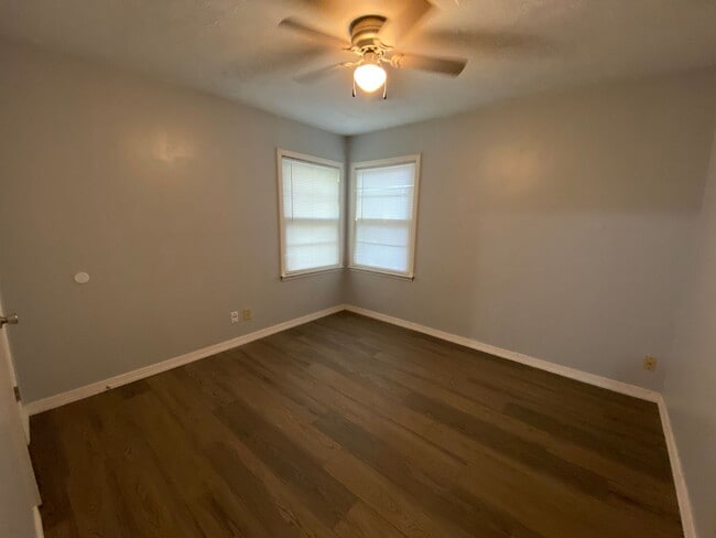 Building Photo - 2 Bed 1 Bath House Pryor