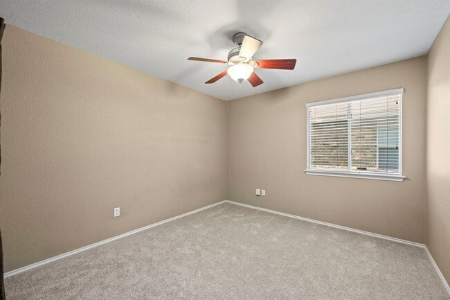 Building Photo - 3841 Castle Rock Cove