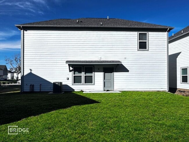 Building Photo - AMHERST PLAN