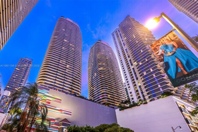 Building Photo - 55 SW 9th St