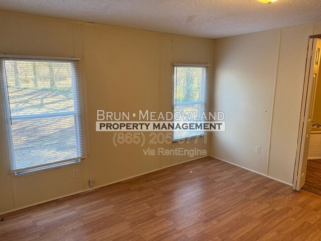 Building Photo - 3040 Samples Rd