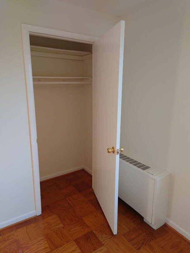 Building Photo - 600 Roosevelt Blvd