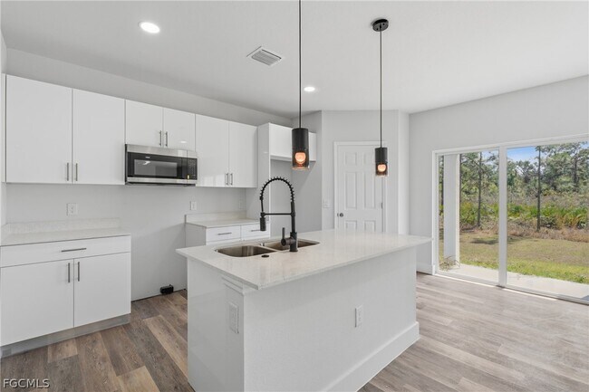 Building Photo - 325 Hermosa Ave