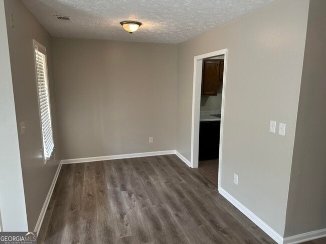 Building Photo - 115 Pine Terrace