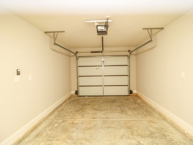 Building Photo - Call about our First Month FREE RENT Special. Expires 03/31