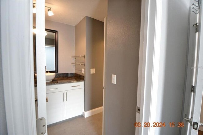 Building Photo - 2212 Stonemill Dr