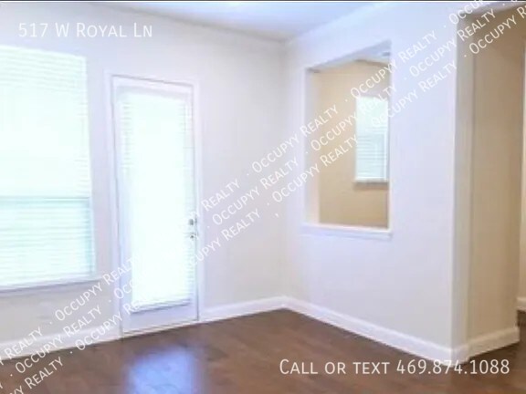 Building Photo - 517 W Royal Ln