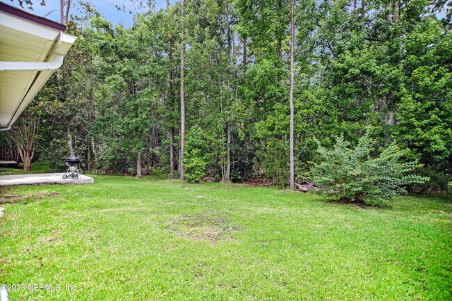 Building Photo - 2167 S Cranbrook Ave