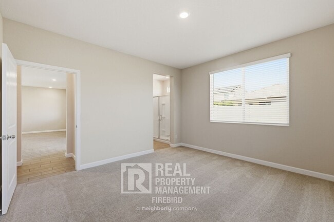 Building Photo - 16808 W Cavedale Dr