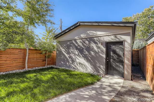 Building Photo - 3951 Quivas St
